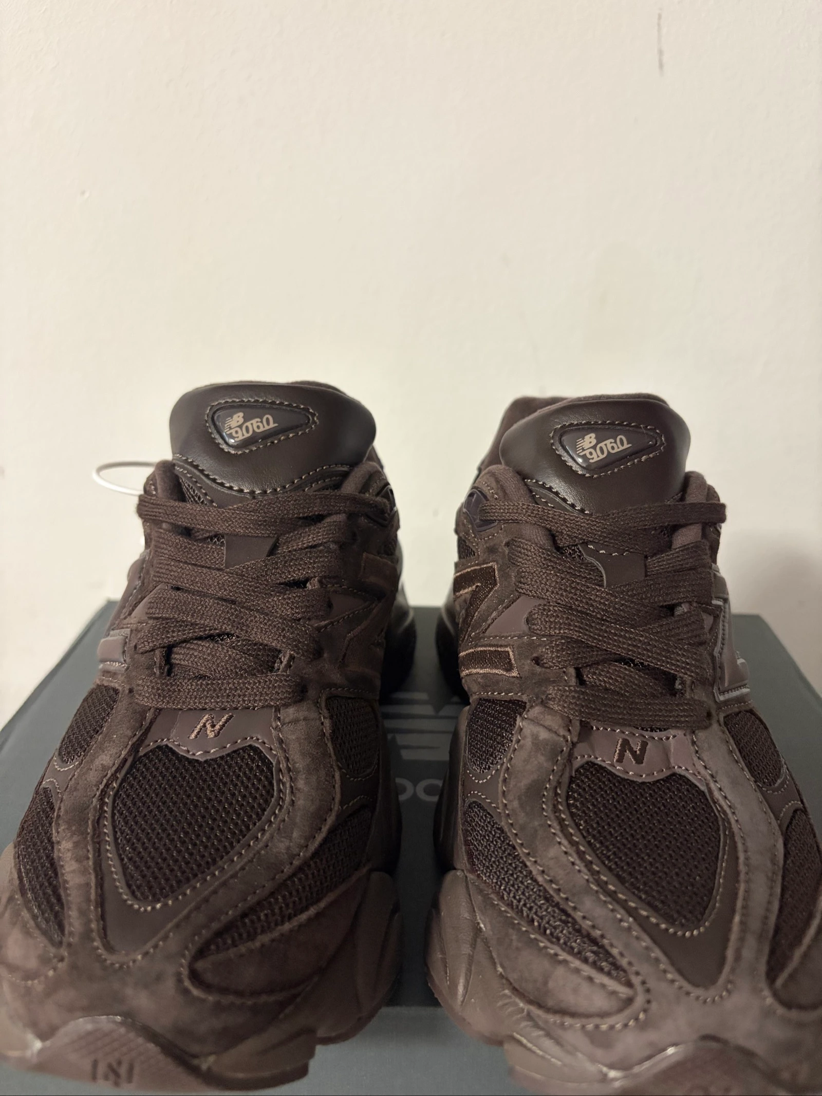 New Balance 9060, Chocolate Brown – photo 2